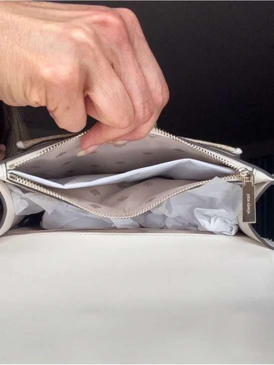 Kate Spade Remi Pineapple Flap Chain Crossbody —Like New - Picture 9 of 12